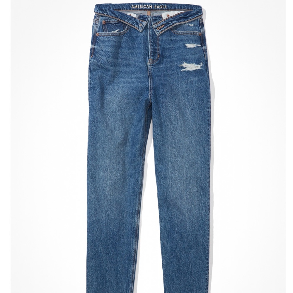 AMERICAN EAGLE BAGGH MOM JEAN NWT